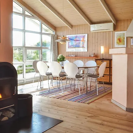 Casa vacanze Beautiful Home In Hvide Sande With Sauna