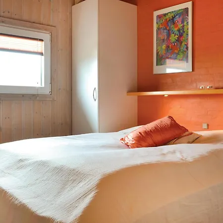 3 Bedroom Awesome In Holiday home *