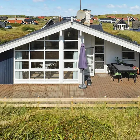 Casa vacanze Beautiful Home In Hvide Sande With Sauna